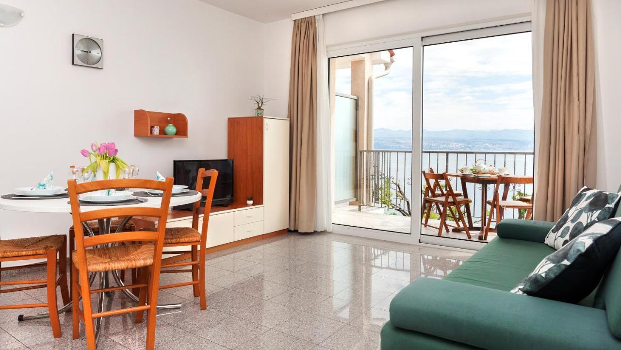 Apartment Villa Lidija Lovran Exterior photo