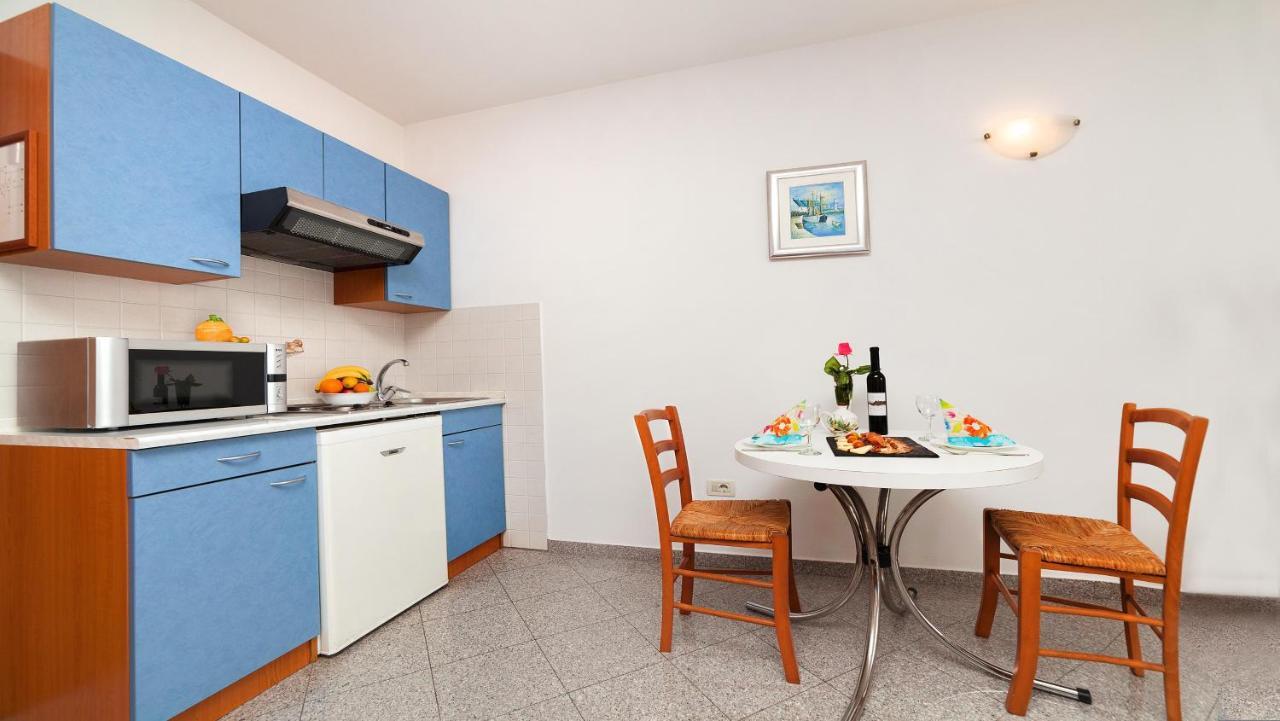 Apartment Villa Lidija Lovran Exterior photo